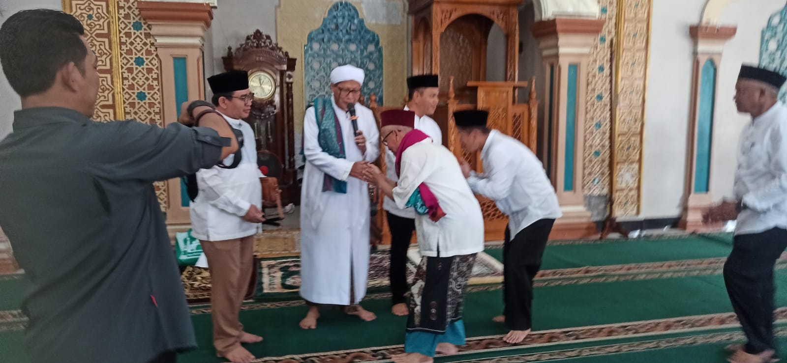 KH. Busyiri Sebut Kang DS Sosok Bupati Yang Sangat Memperhatikan Agama Islam